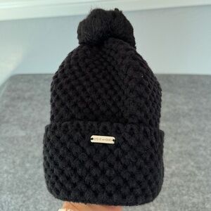 STEVE MADDEN Women's Waffle Knit Beanie with POM Black One‎ Size